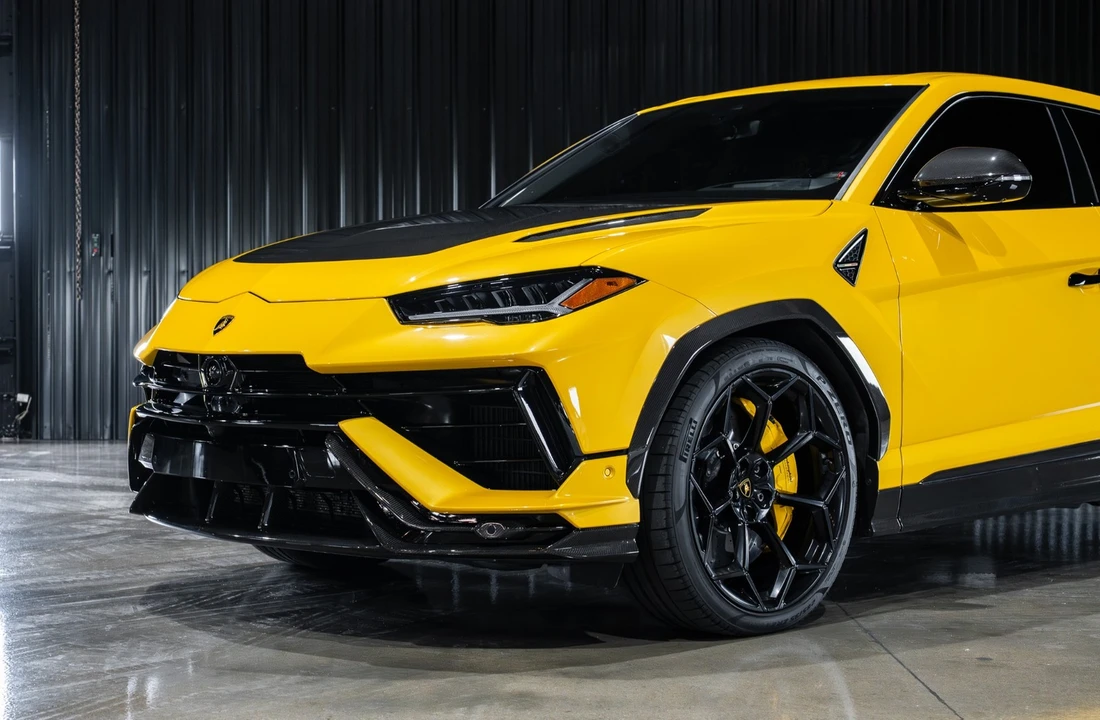 2024 Lamborghini Urus Performante - Image 11 of 31