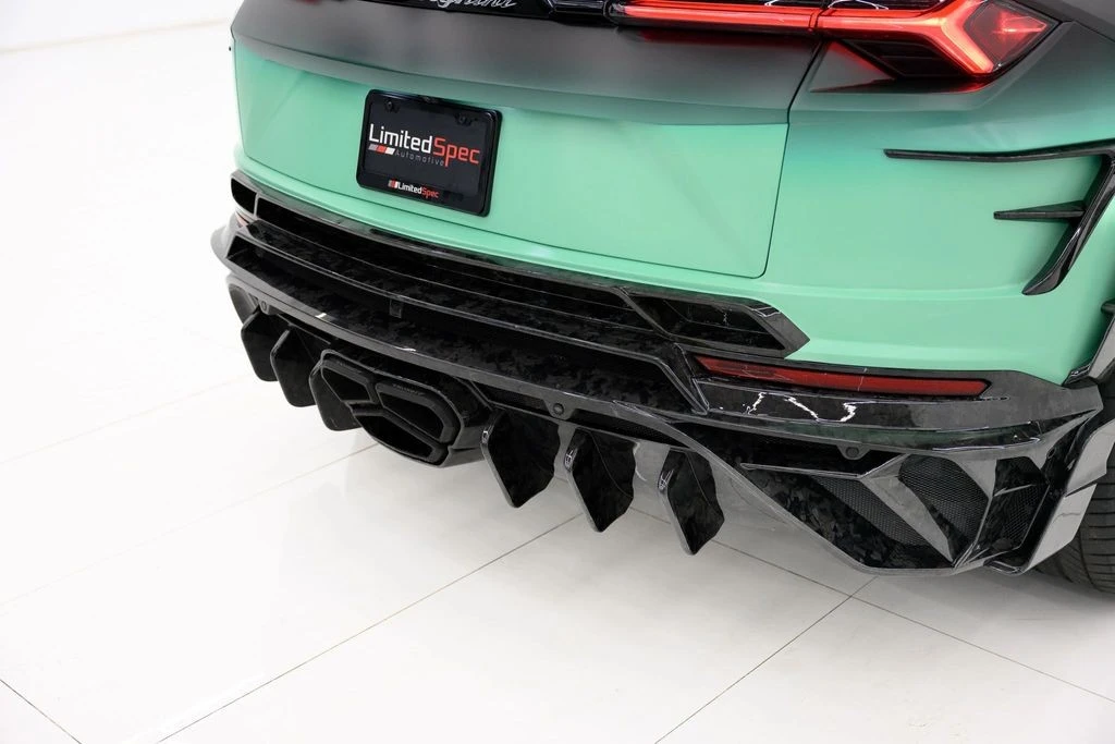 2024 Lamborghini Urus - Image 31 of 31