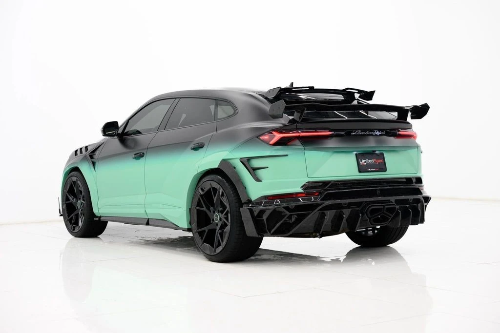 2024 Lamborghini Urus - Image 24 of 31