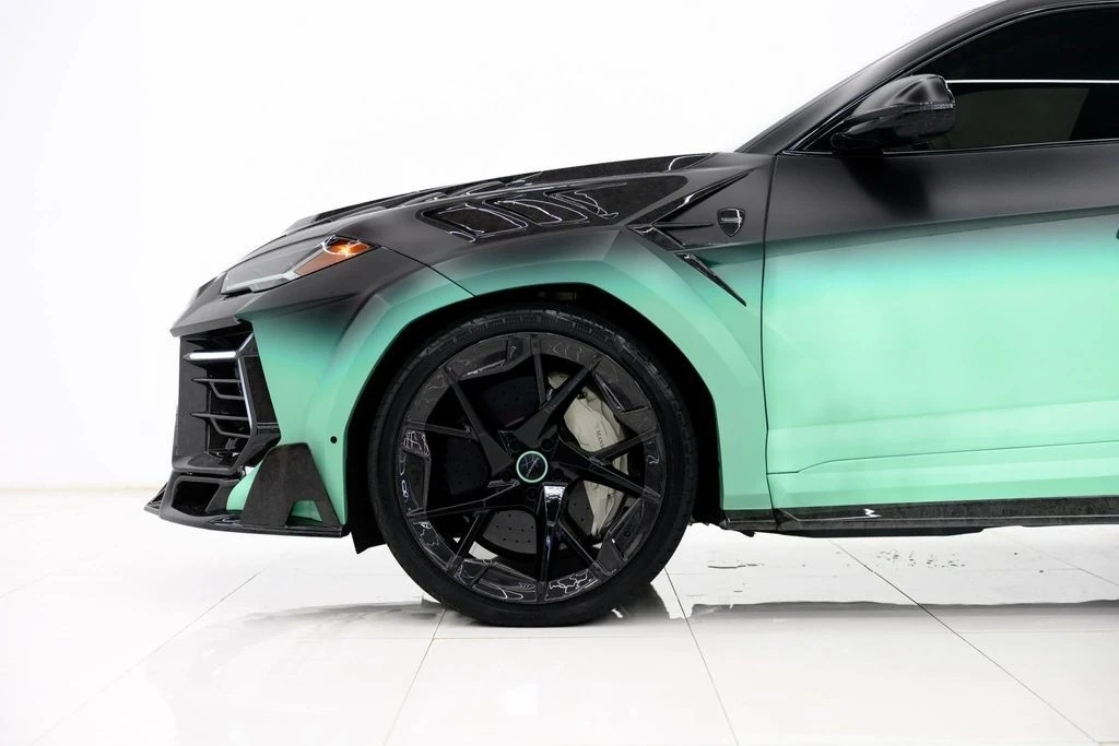2024 Lamborghini Urus - Image 19 of 21