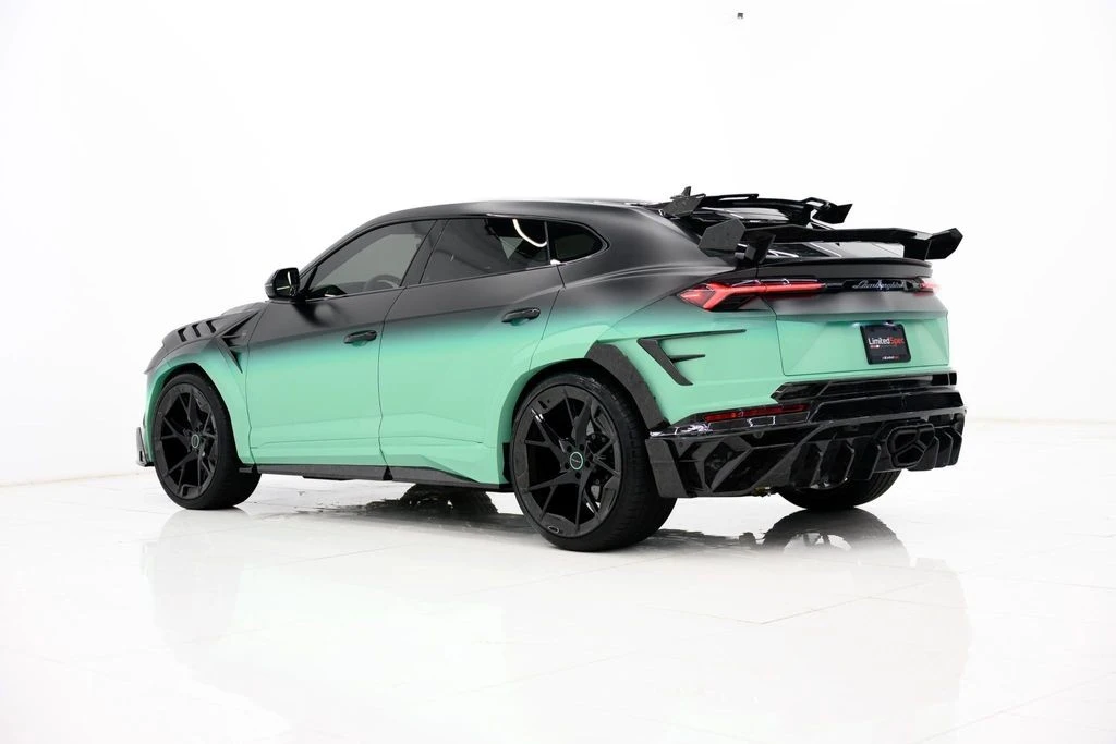 2024 Lamborghini Urus - Image 25 of 31