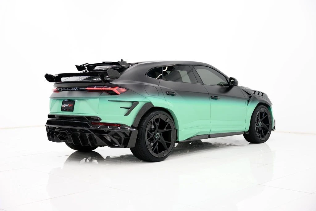2024 Lamborghini Urus - Image 28 of 31