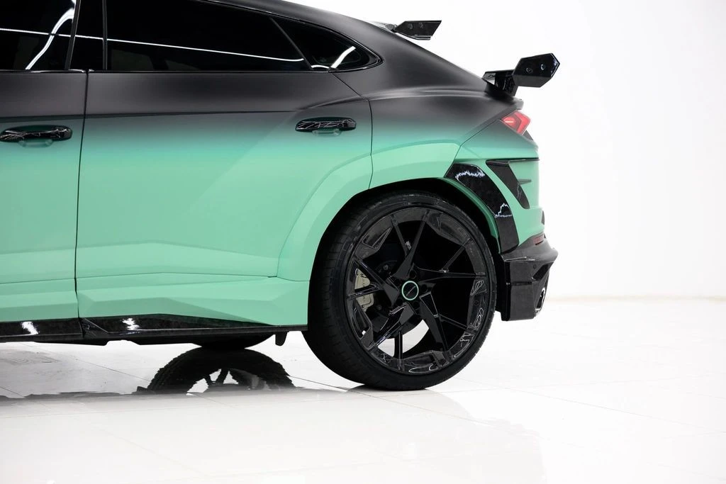 2024 Lamborghini Urus - Image 20 of 21