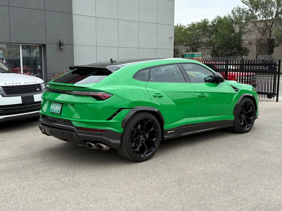 2024 Lamborghini Urus SE - Image 4 of 19