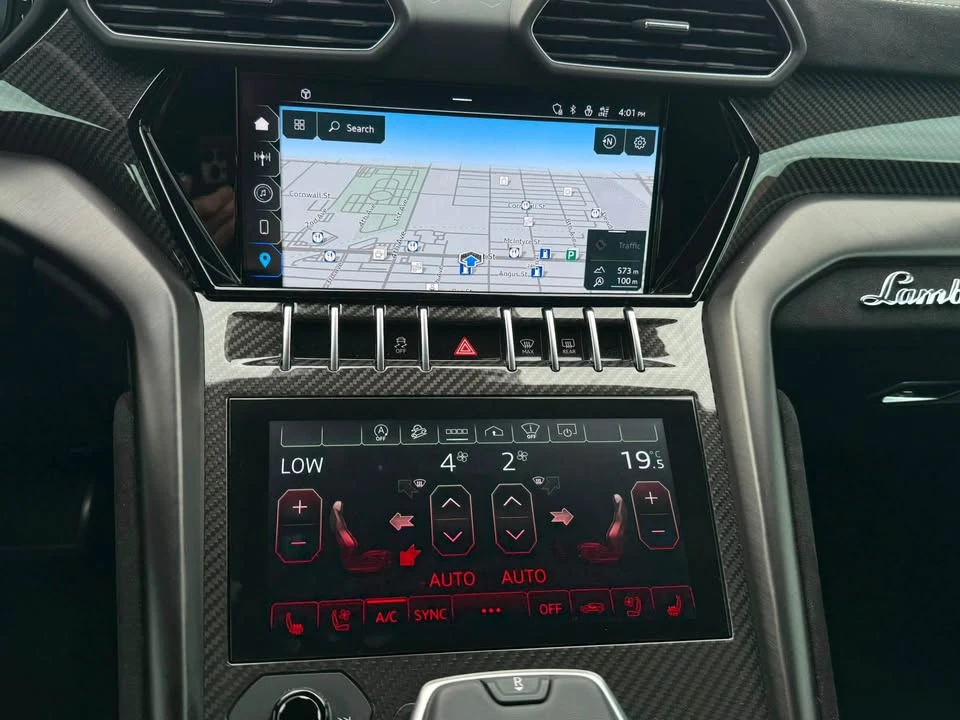 2024 Lamborghini Urus SE - Image 15 of 20