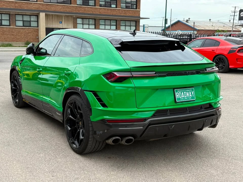 2024 Lamborghini Urus SE - Image 5 of 20