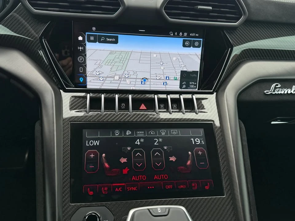 2024 Lamborghini Urus SE - Image 13 of 19