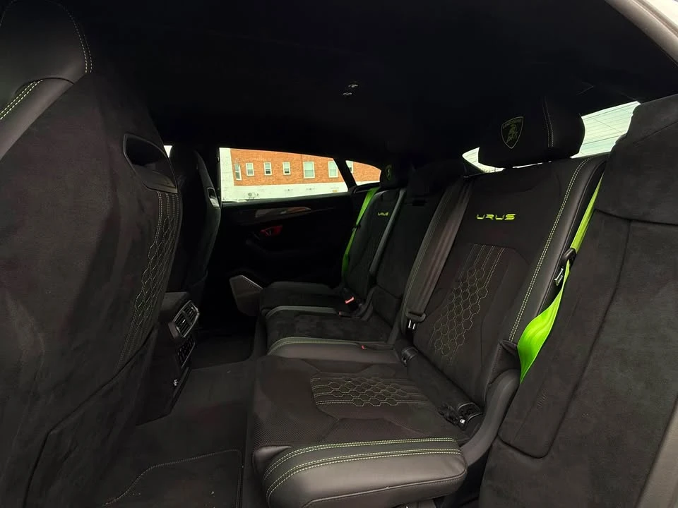 2024 Lamborghini Urus SE - Image 19 of 20