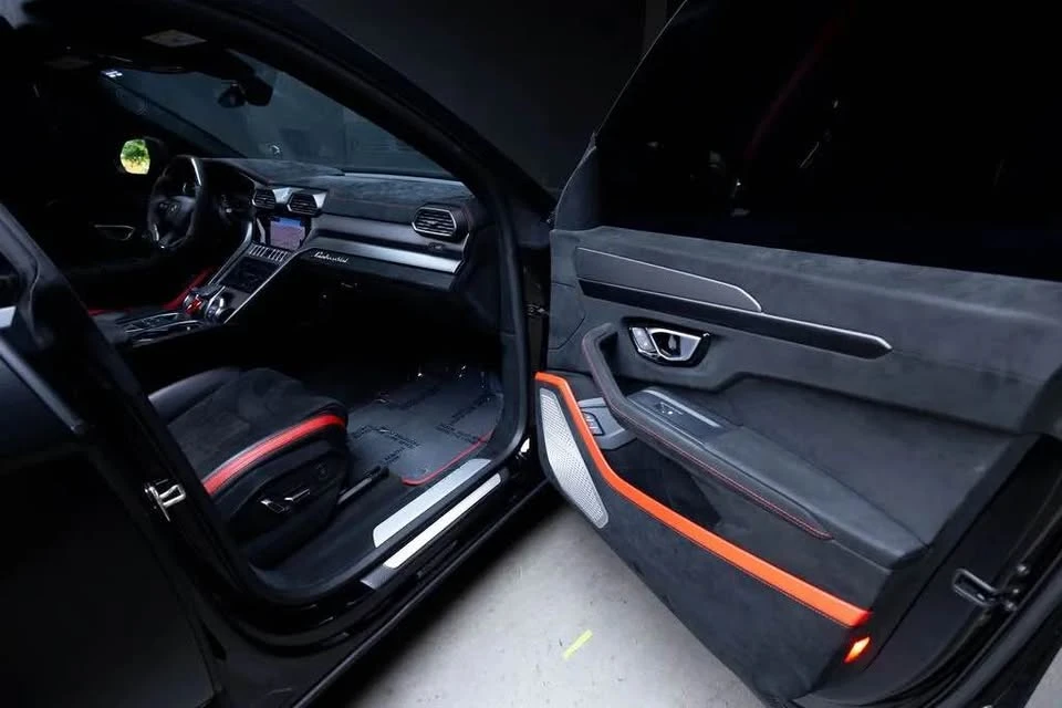 2024 Lamborghini Urus SE - Image 8 of 8