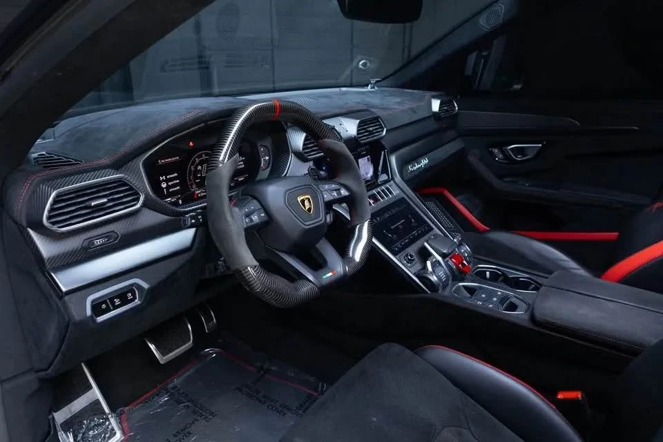 2024 Lamborghini Urus SE - Image 5 of 8