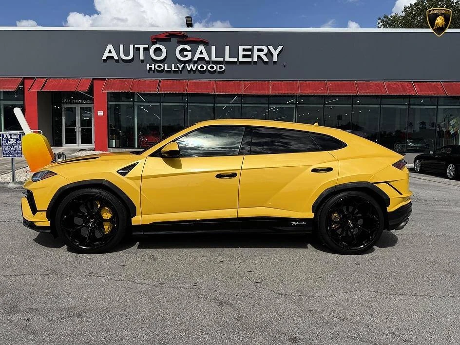 2024 Lamborghini Urus SE - Image 17 of 20