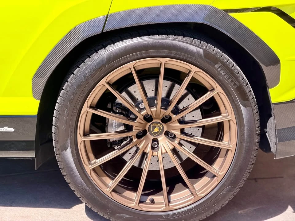 2024 Lamborghini Urus - Image 9 of 20