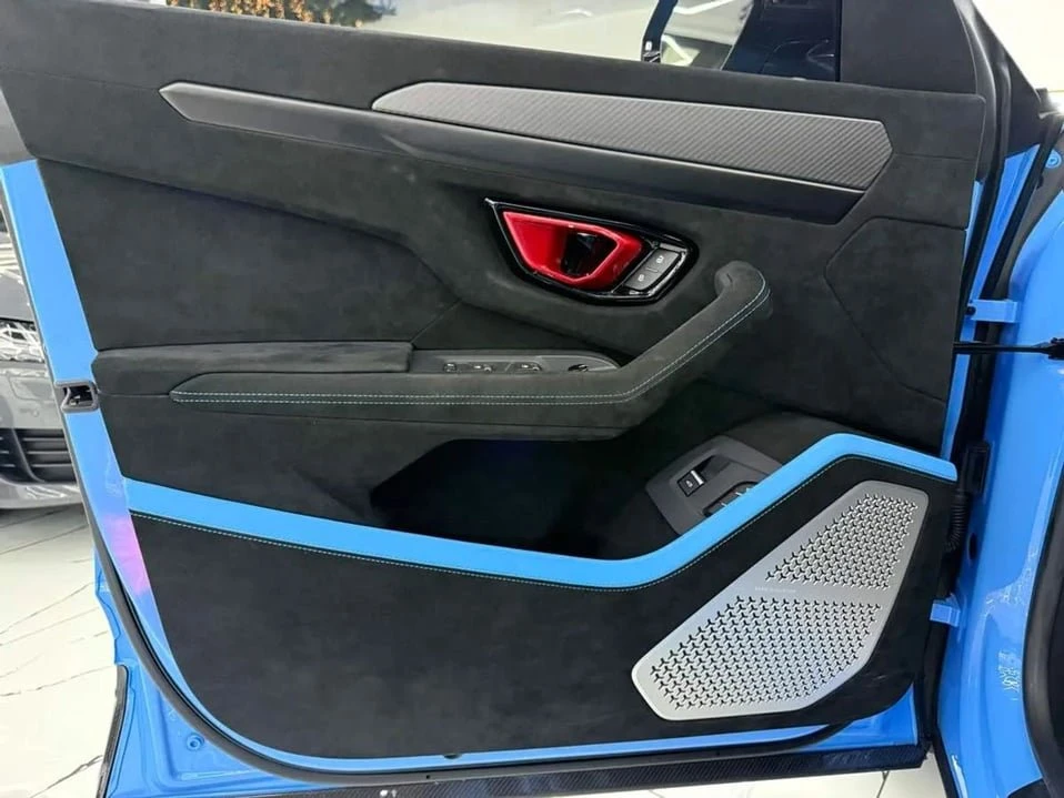2024 Lamborghini Urus SE - Image 12 of 20