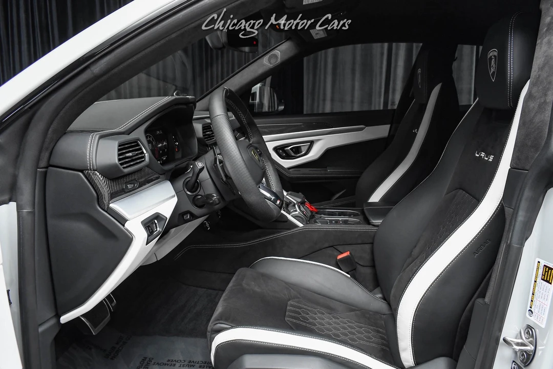 2024 Lamborghini Urus SE - Image 21 of 31