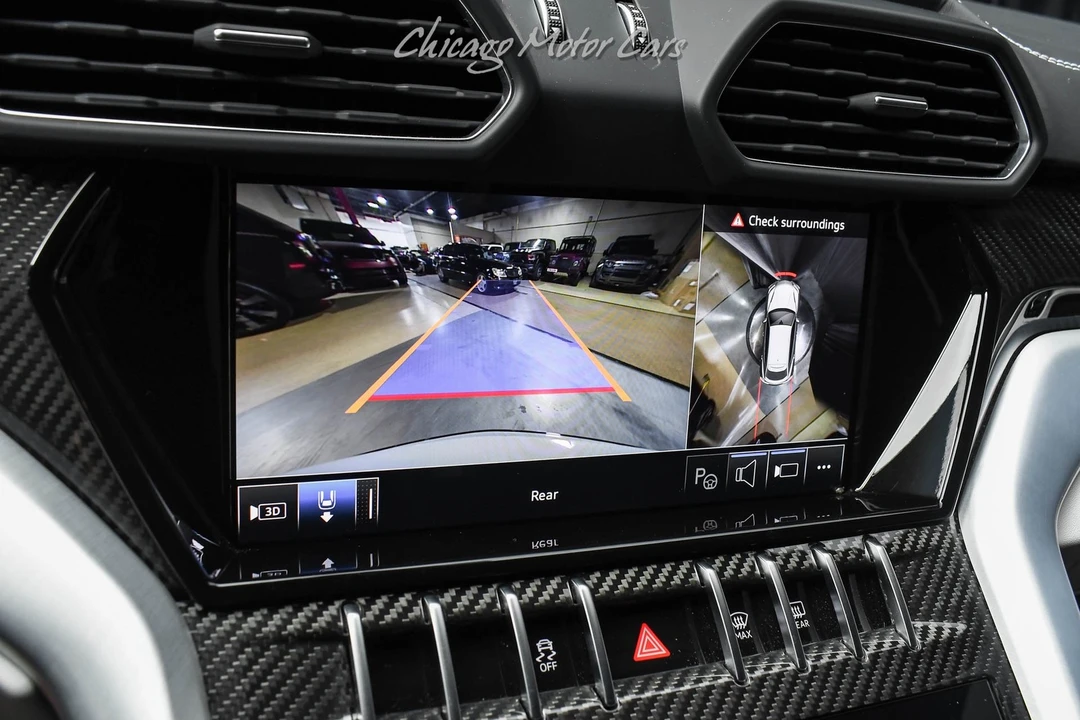 2024 Lamborghini Urus SE - Image 15 of 31