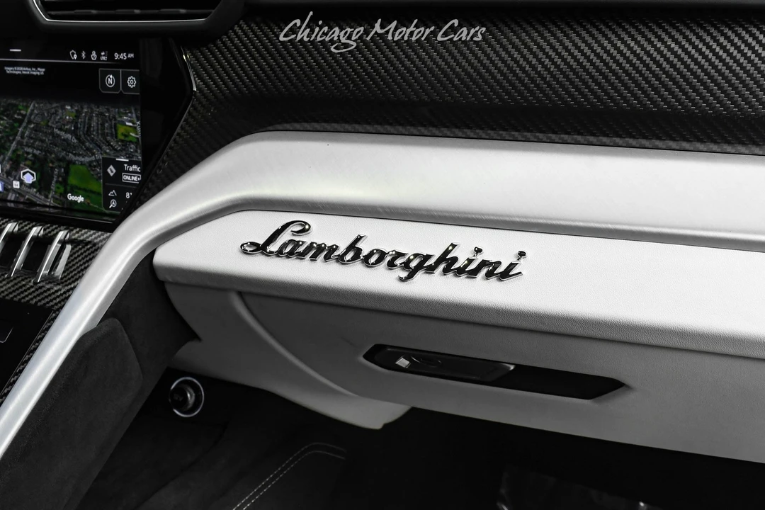 2024 Lamborghini Urus SE - Image 25 of 31