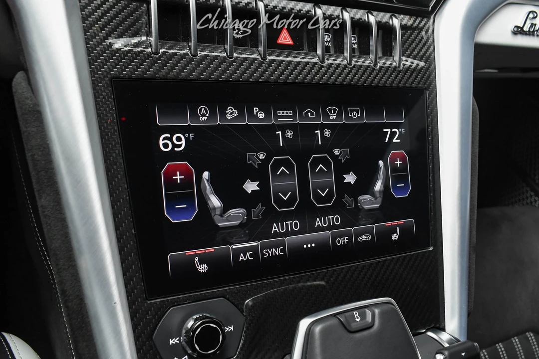 2024 Lamborghini Urus SE - Image 17 of 31