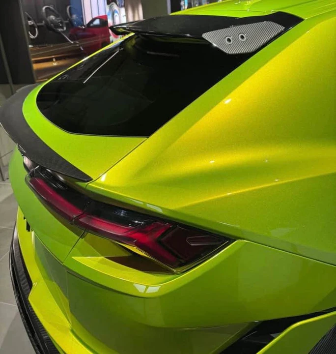2024 Lamborghini Urus Performante - Image 4 of 9