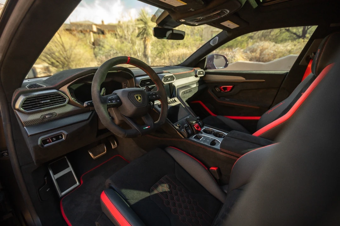 2024 Lamborghini Urus Performante - Image 21 of 31