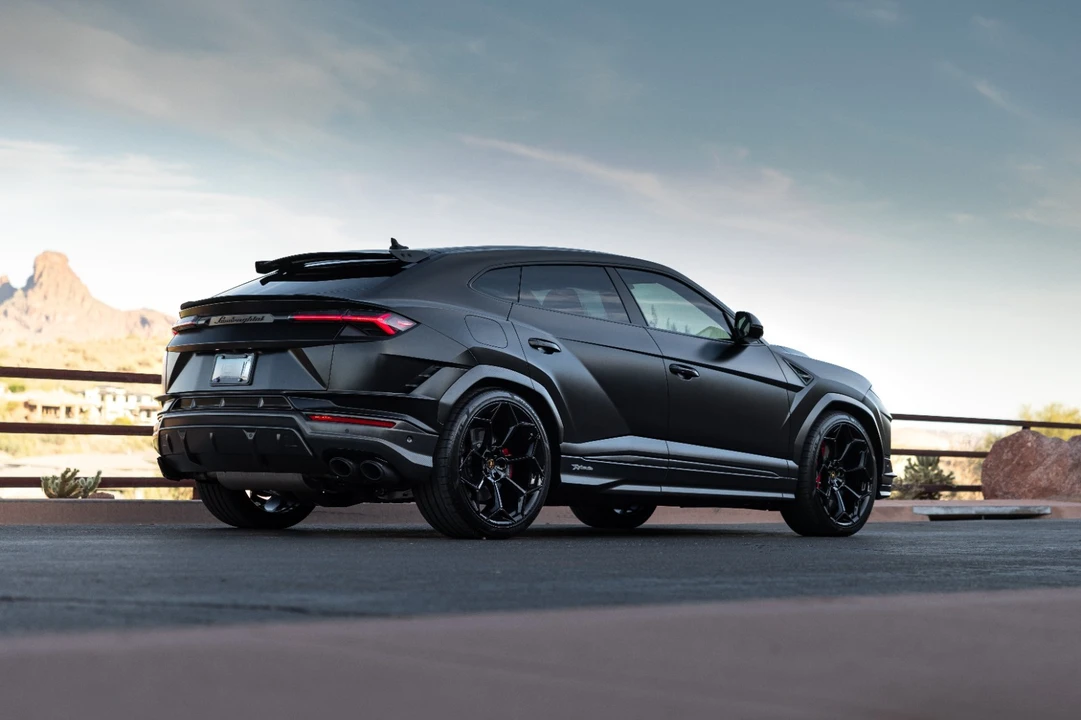 2024 Lamborghini Urus Performante - Image 9 of 31