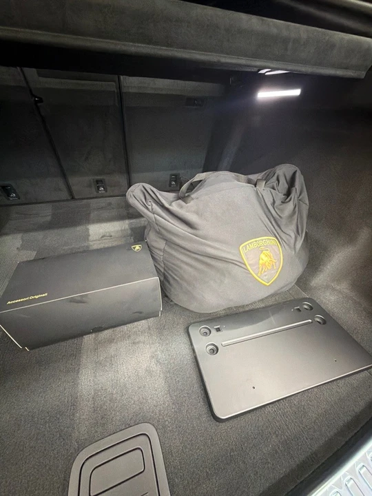 2024 Lamborghini Urus Performante - Image 27 of 31