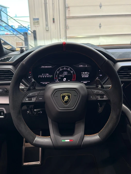 2024 Lamborghini Urus Performante - Image 10 of 31