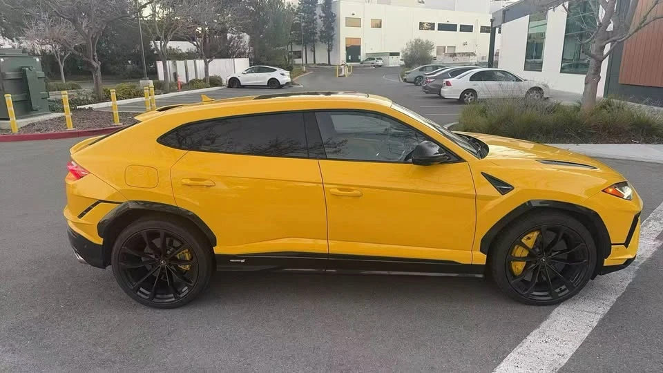2024 Lamborghini Urus SE - Image 3 of 4