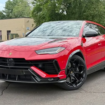 2024 Lamborghini Urus Performante