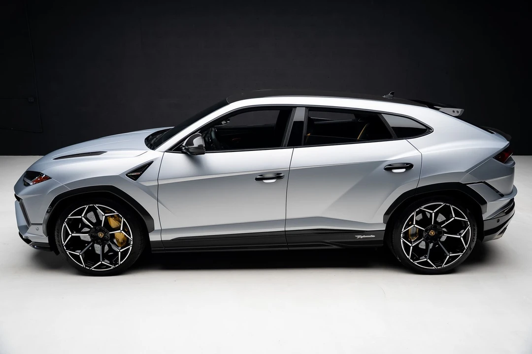 2024 Lamborghini Urus Performante - Image 17 of 31