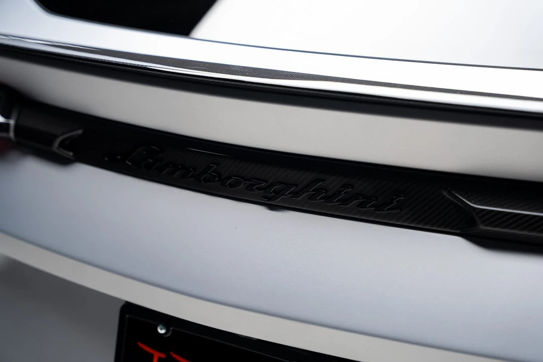 2024 Lamborghini Urus Performante - Image 31 of 31