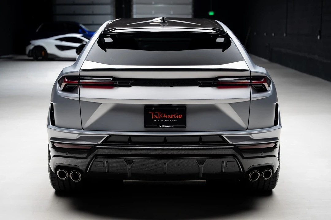 2024 Lamborghini Urus Performante - Image 27 of 31