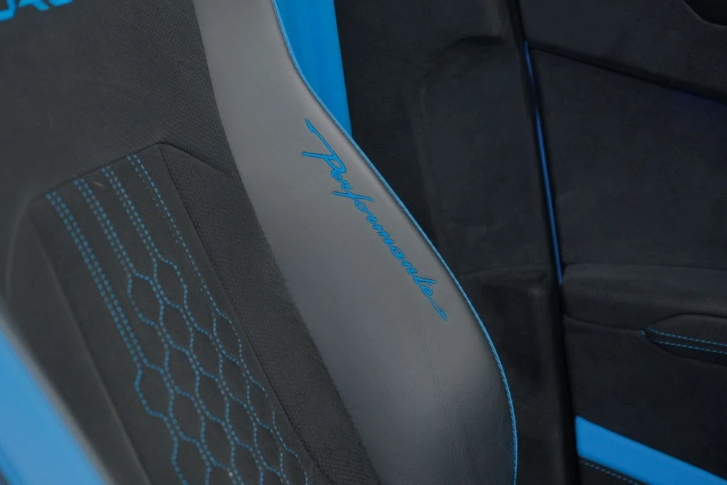 2024 Lamborghini Urus Performante - Image 24 of 31