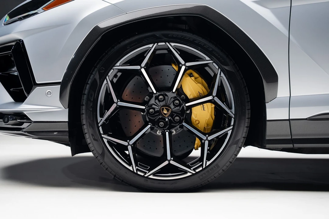 2024 Lamborghini Urus Performante - Image 20 of 31