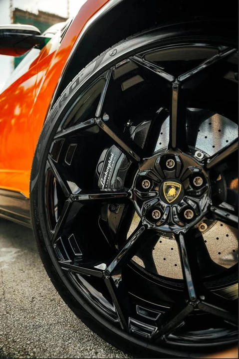 2024 Lamborghini Urus Performante - Image 7 of 12