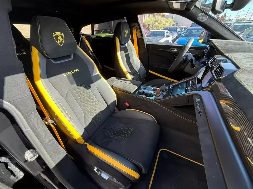 2024 Lamborghini Urus Performante - Image 17 of 20
