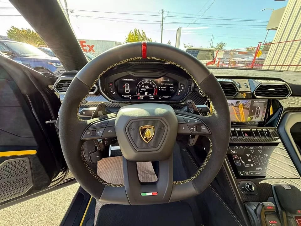 2024 Lamborghini Urus Performante - Image 19 of 20
