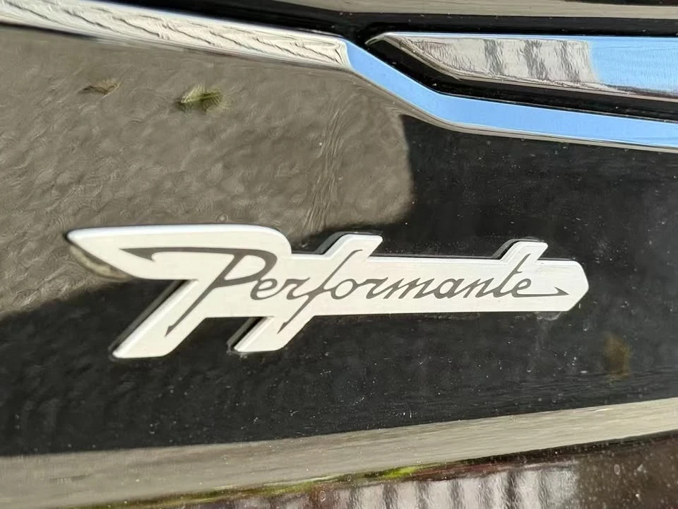 2024 Lamborghini Urus Performante - Image 18 of 20