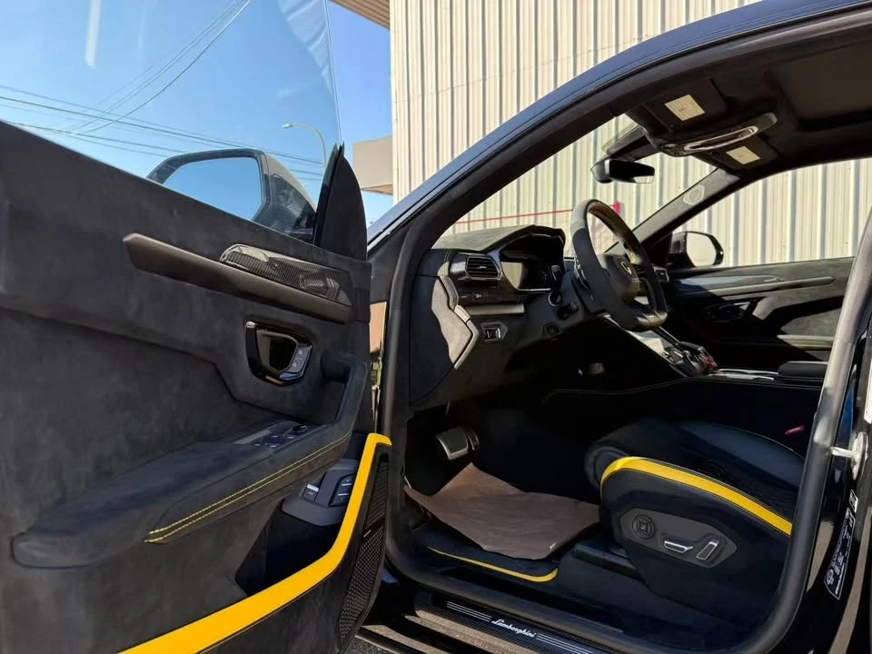 2024 Lamborghini Urus Performante - Image 8 of 20