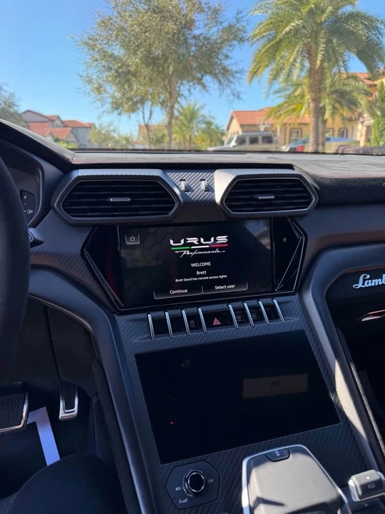 2024 Lamborghini Urus Performante - Image 15 of 16
