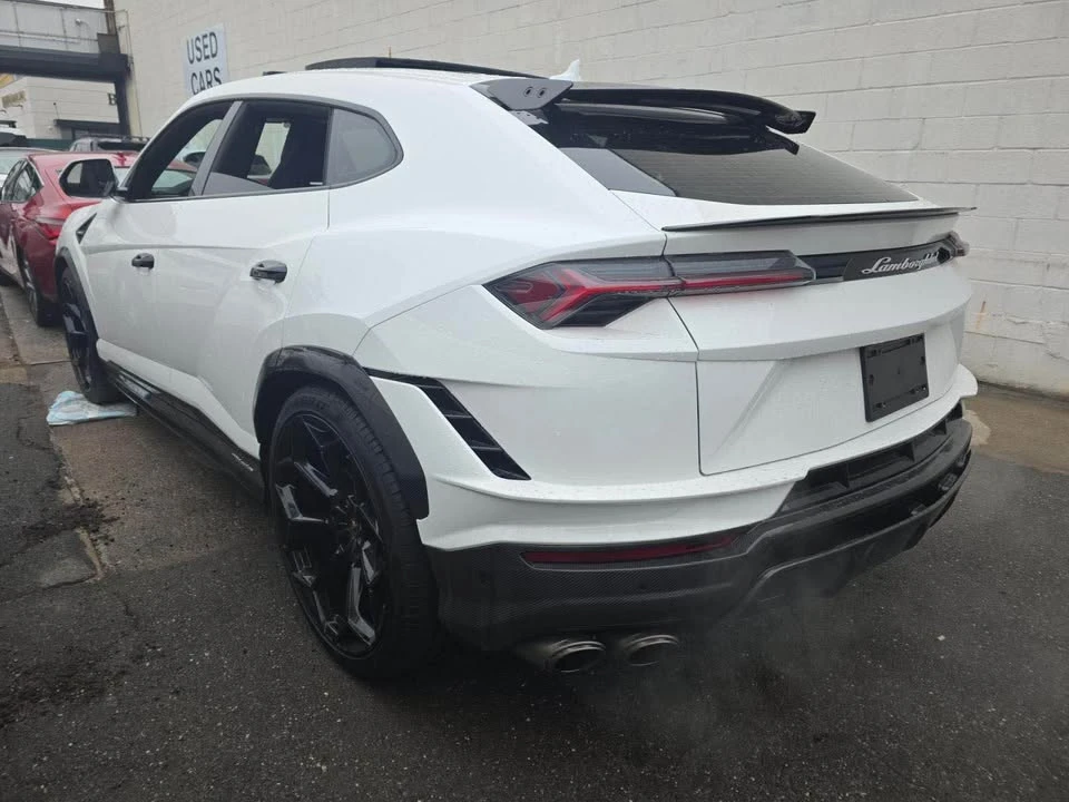 2024 Lamborghini Urus Performante - Image 2 of 9