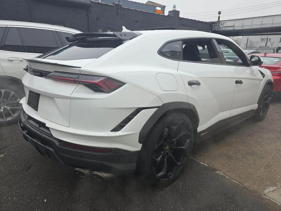 2024 Lamborghini Urus Performante - Image 3 of 9