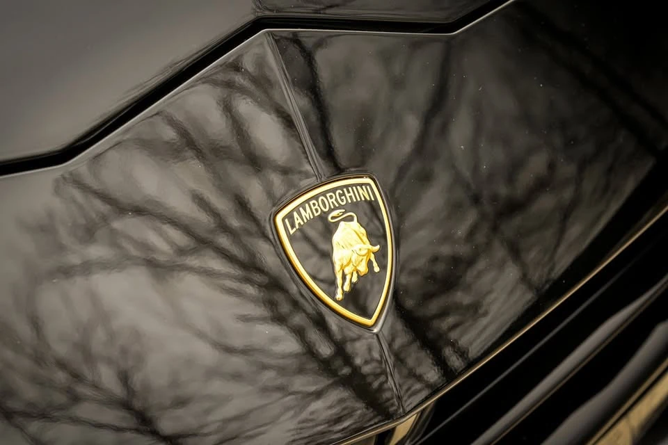 2024 Lamborghini Urus Performante - Image 14 of 20