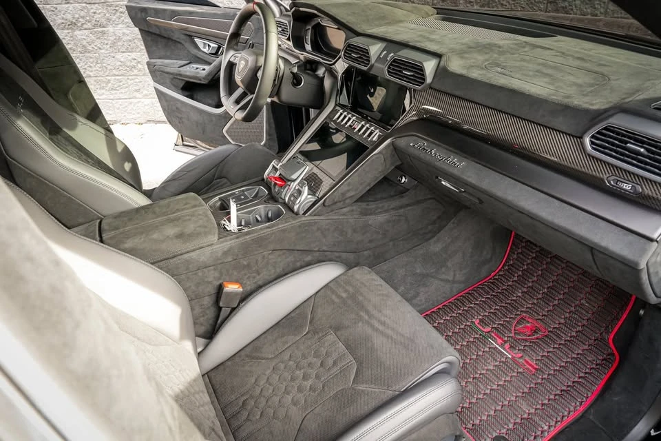 2024 Lamborghini Urus Performante - Image 18 of 20