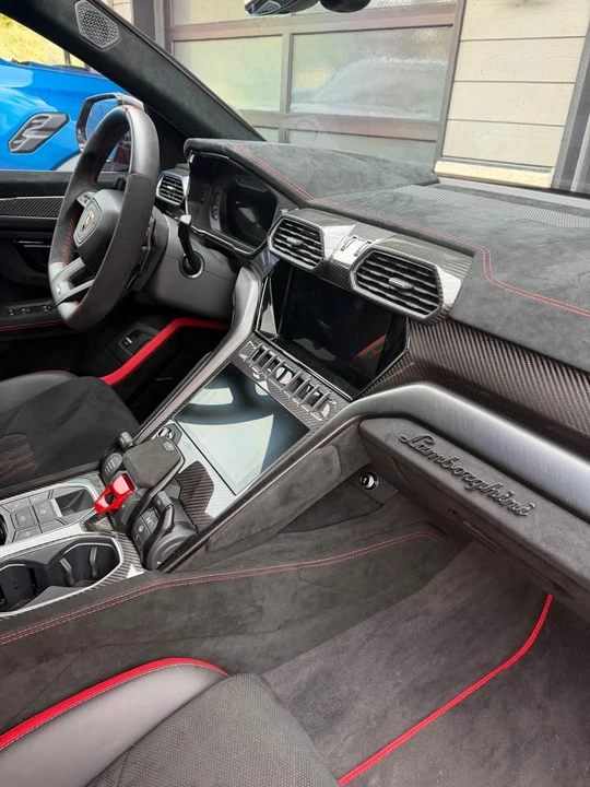 2024 Lamborghini Urus Performante - Image 6 of 11