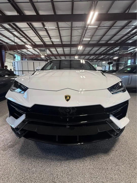 2024 Lamborghini Urus Performante - Image 2 of 21