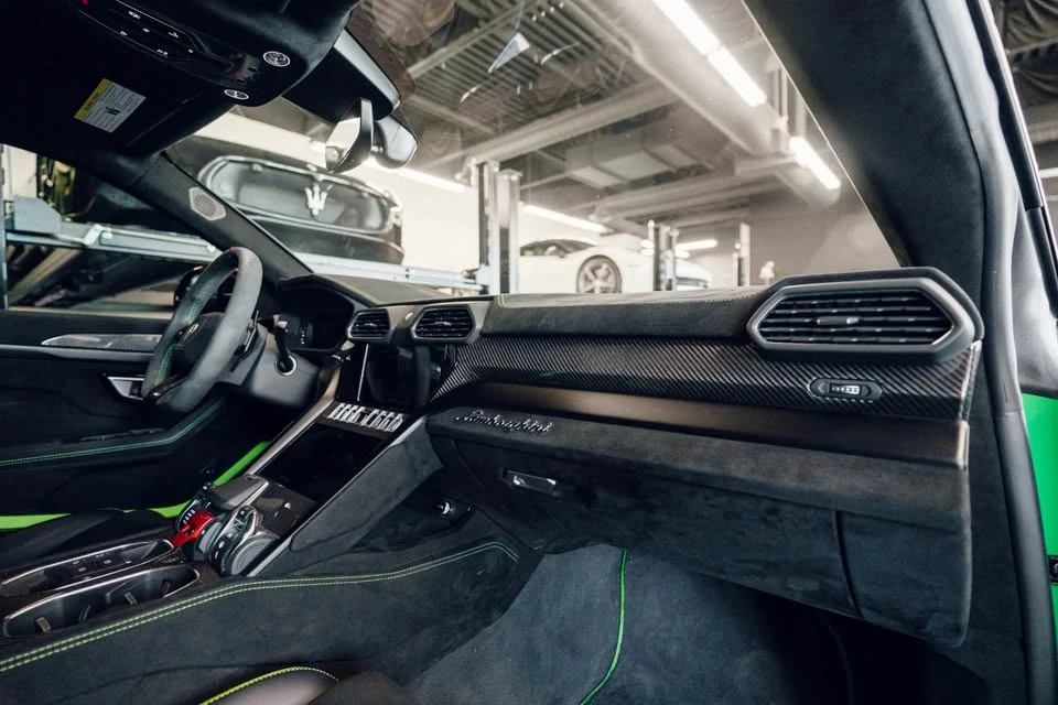 2024 Lamborghini Urus Performante - Image 11 of 20