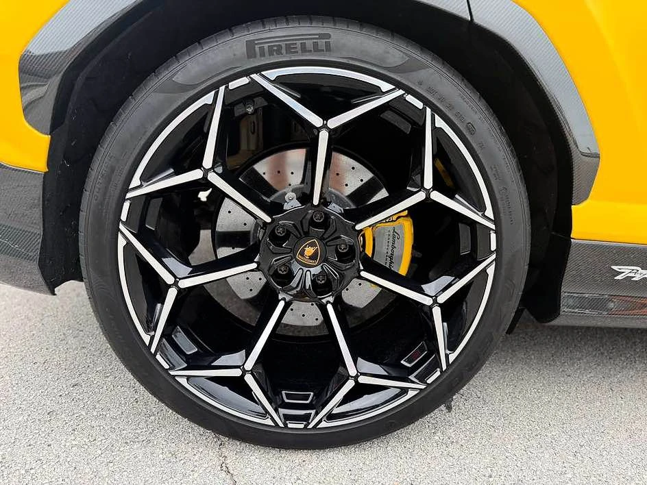 2024 Lamborghini Urus Performante - Image 11 of 20
