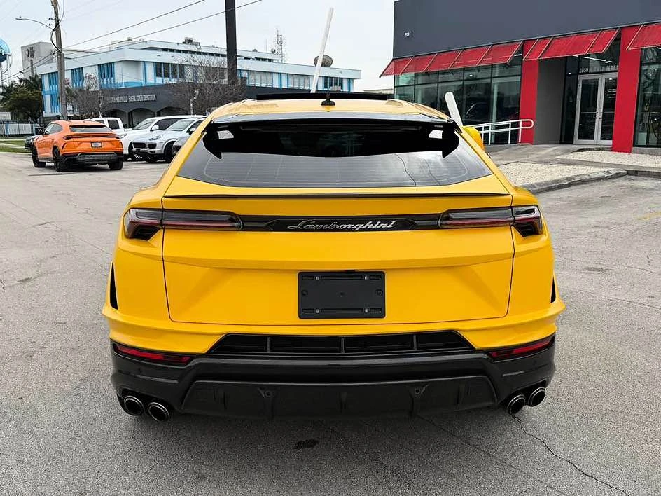 2024 Lamborghini Urus Performante - Image 9 of 20