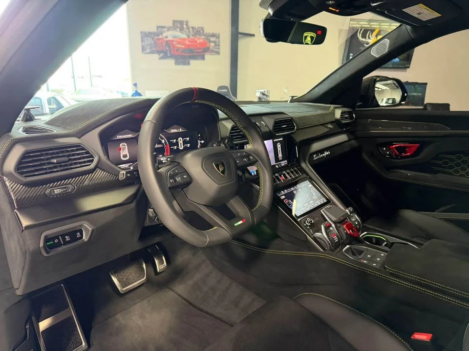 2024 Lamborghini Urus Performante - Image 10 of 17