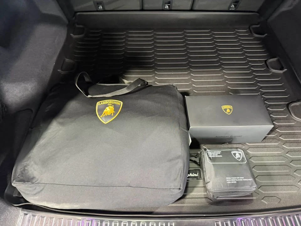 2024 Lamborghini Urus Performante - Image 15 of 17